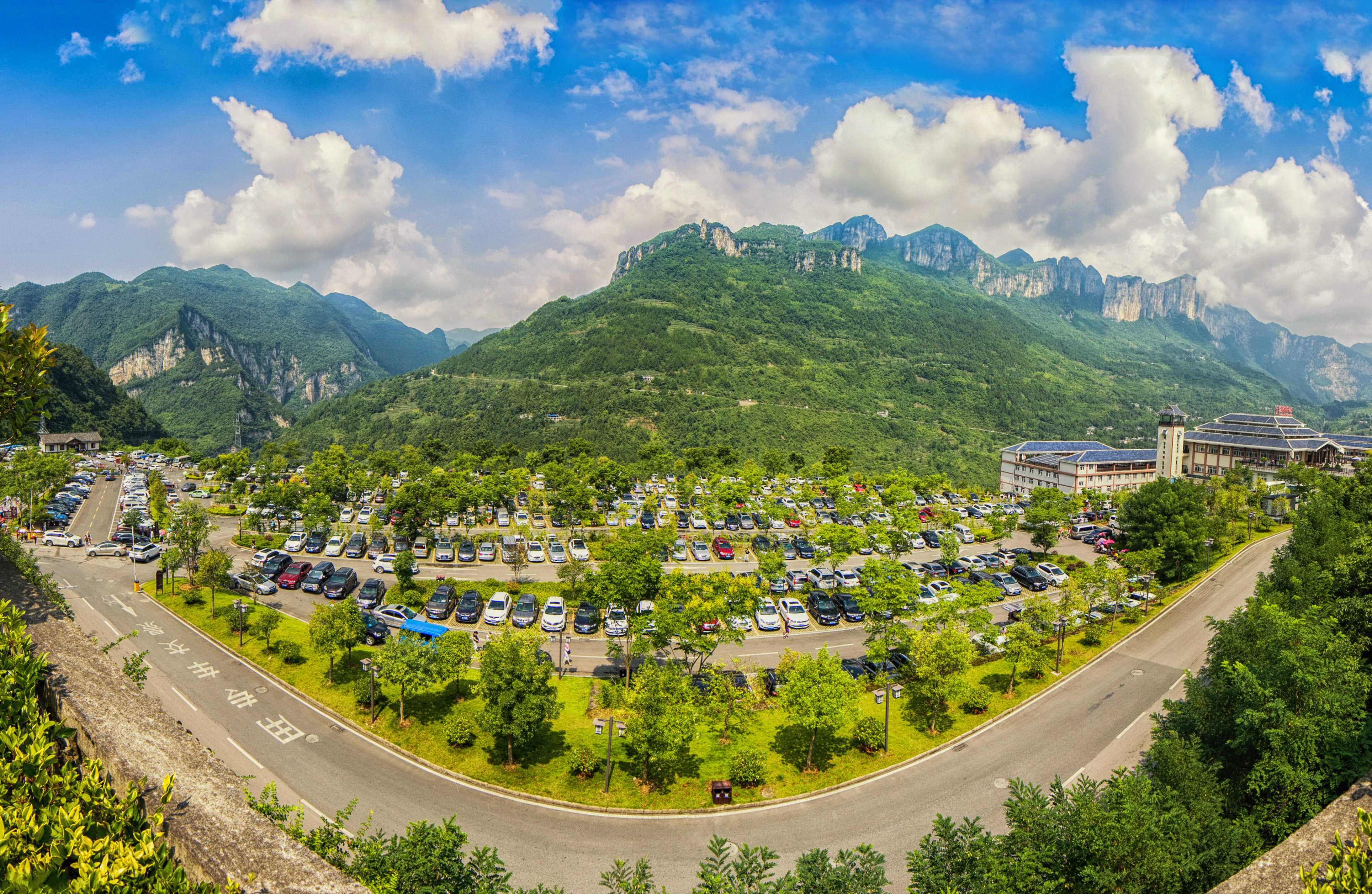 《三生三世十里桃花》已上映,“凡间俊疾山”恩施大峡谷迎避暑旅游新高峰
