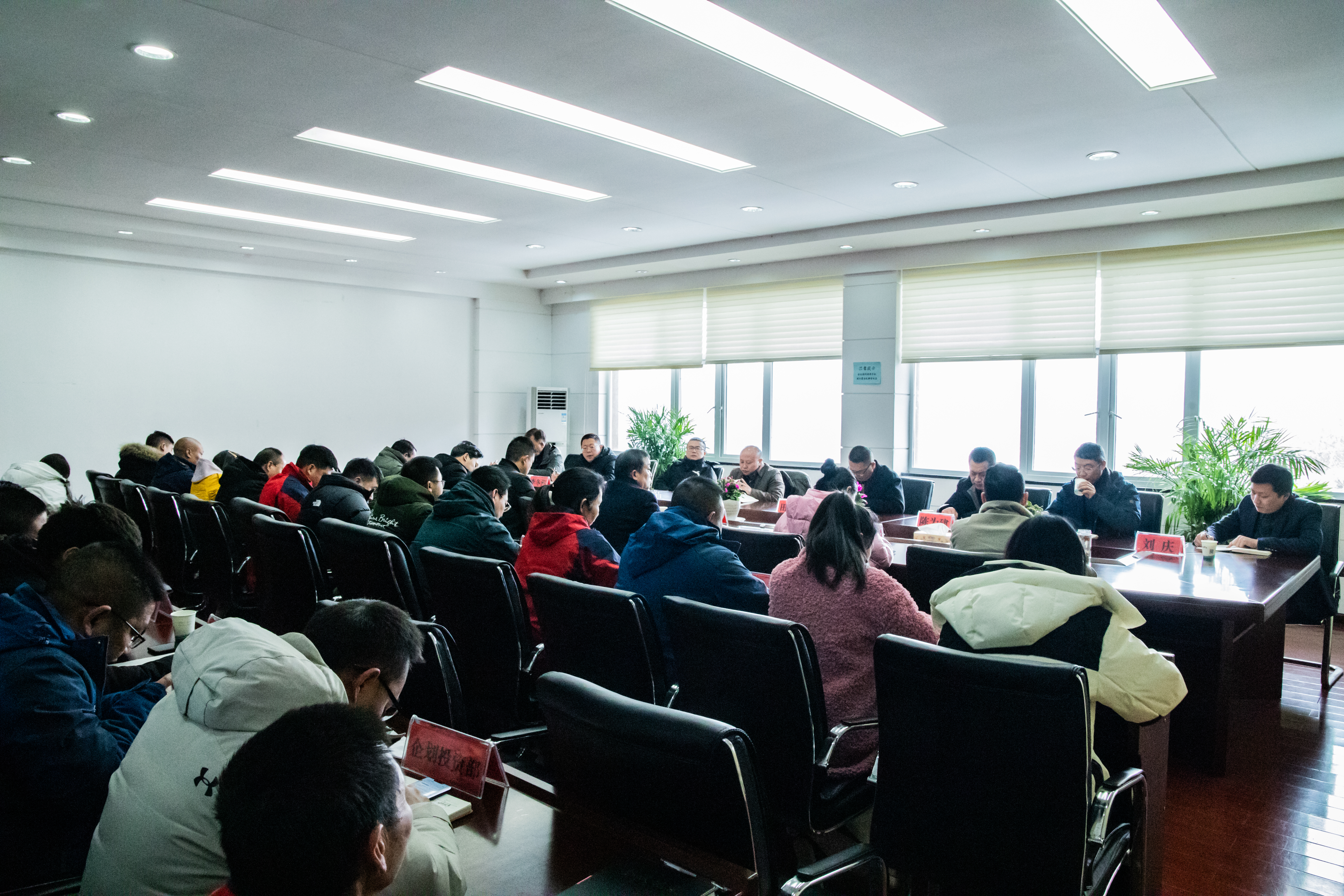 周永彪走访慰问大峡谷景区