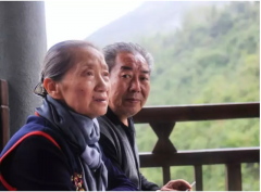 双节第三天恩施大峡谷景区风雨无阻