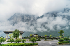 远离都市喧嚣，在恩施大峡谷邂逅静谧