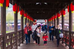 旅游过年新风尚，恩施大峡谷迎新春旅游“开门红”